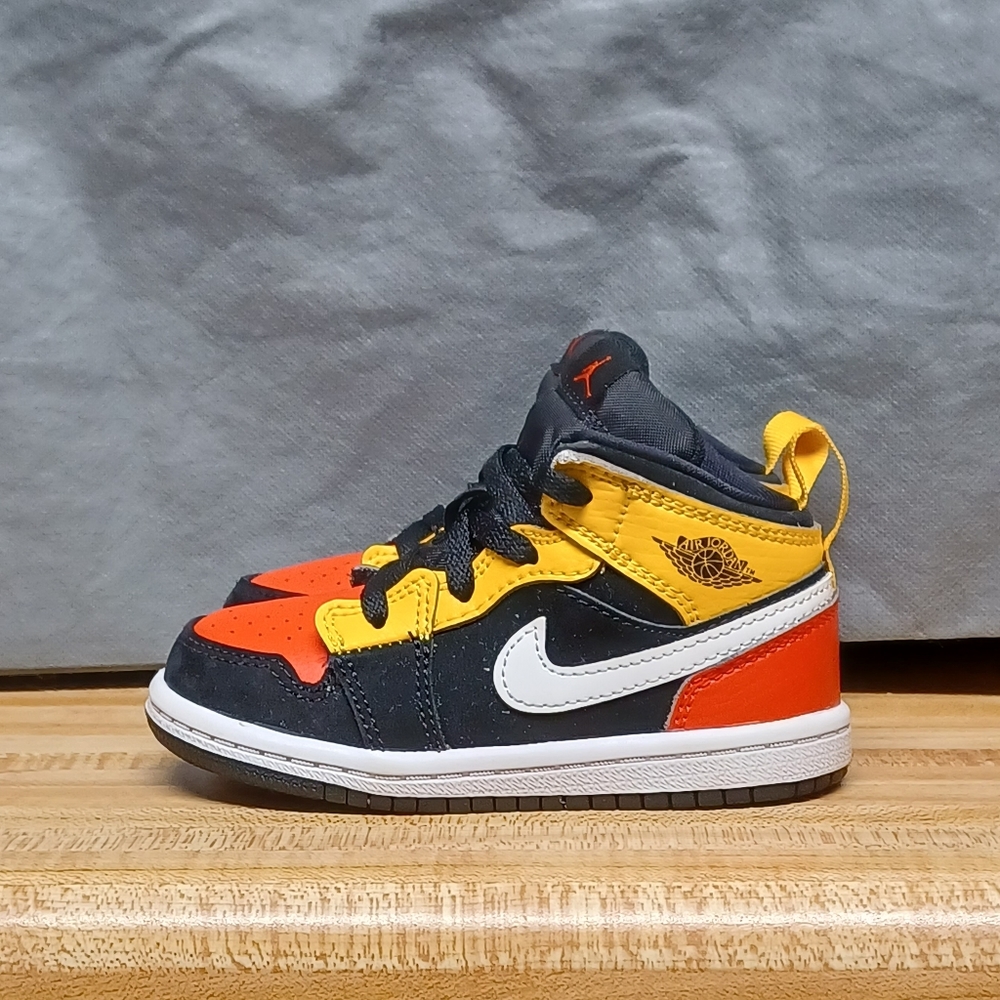 Jordan Kids Black, Yellow & Orange Low-Top Sneakers